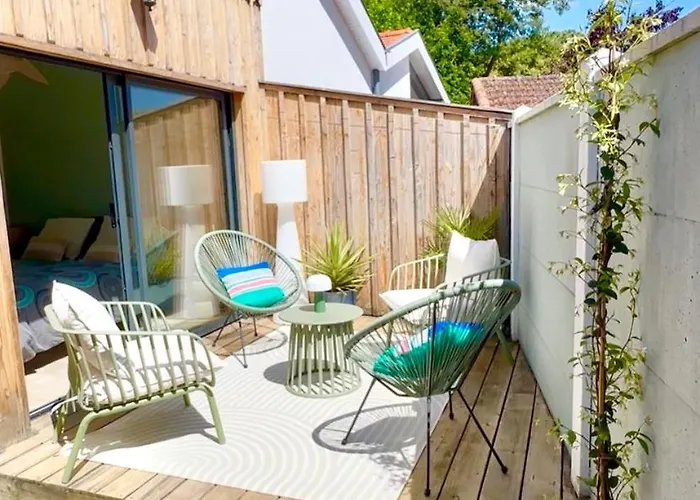 Charmante Maison A 150 M De La Feriehus *