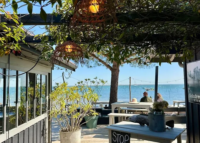 Hébergement de vacances Charmante Maison à 150 M De La